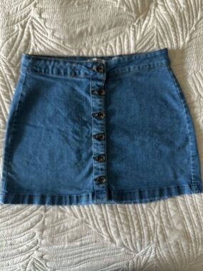 Denim Button-Front Mini Skirt - Blue